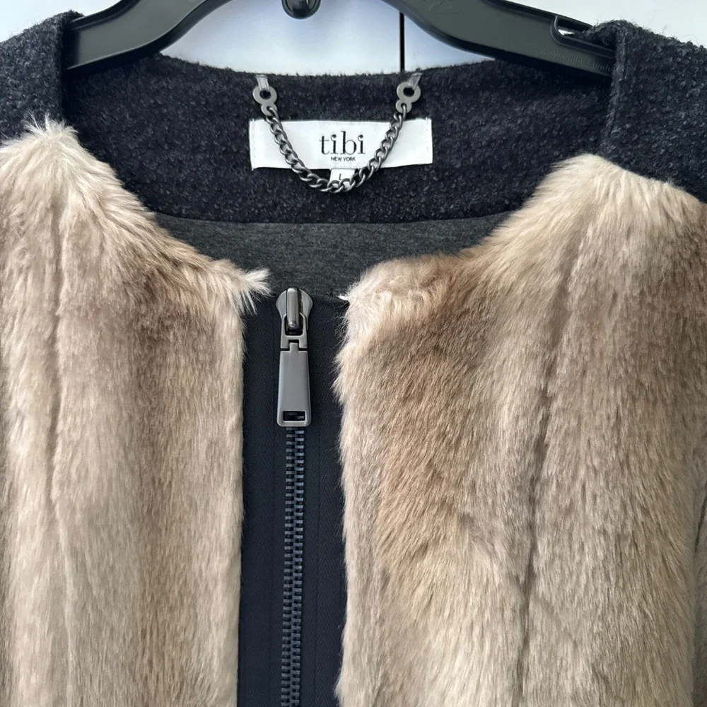 Jacket - Picture 2 of 3